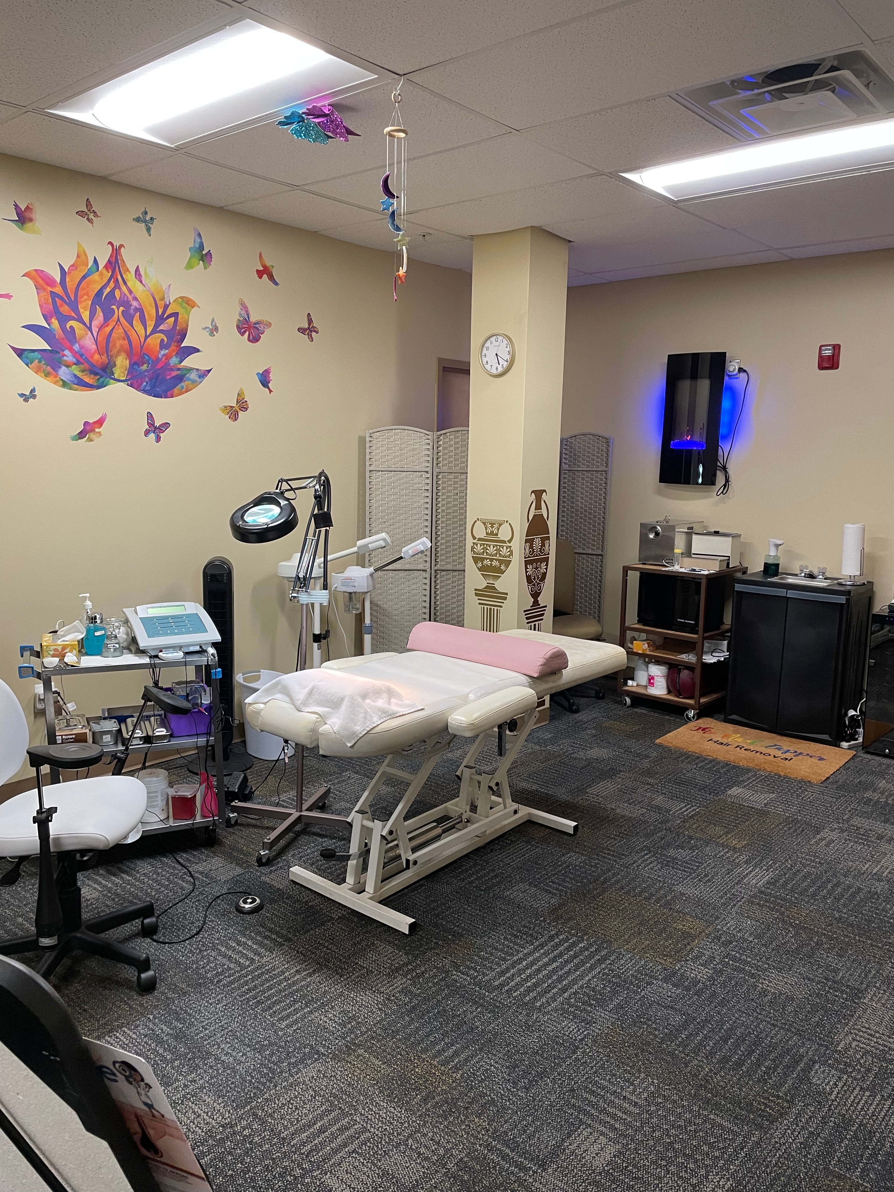 The Mad Zapper, Chablis Lakes, Synoptic Products’ Electrologist of the Month